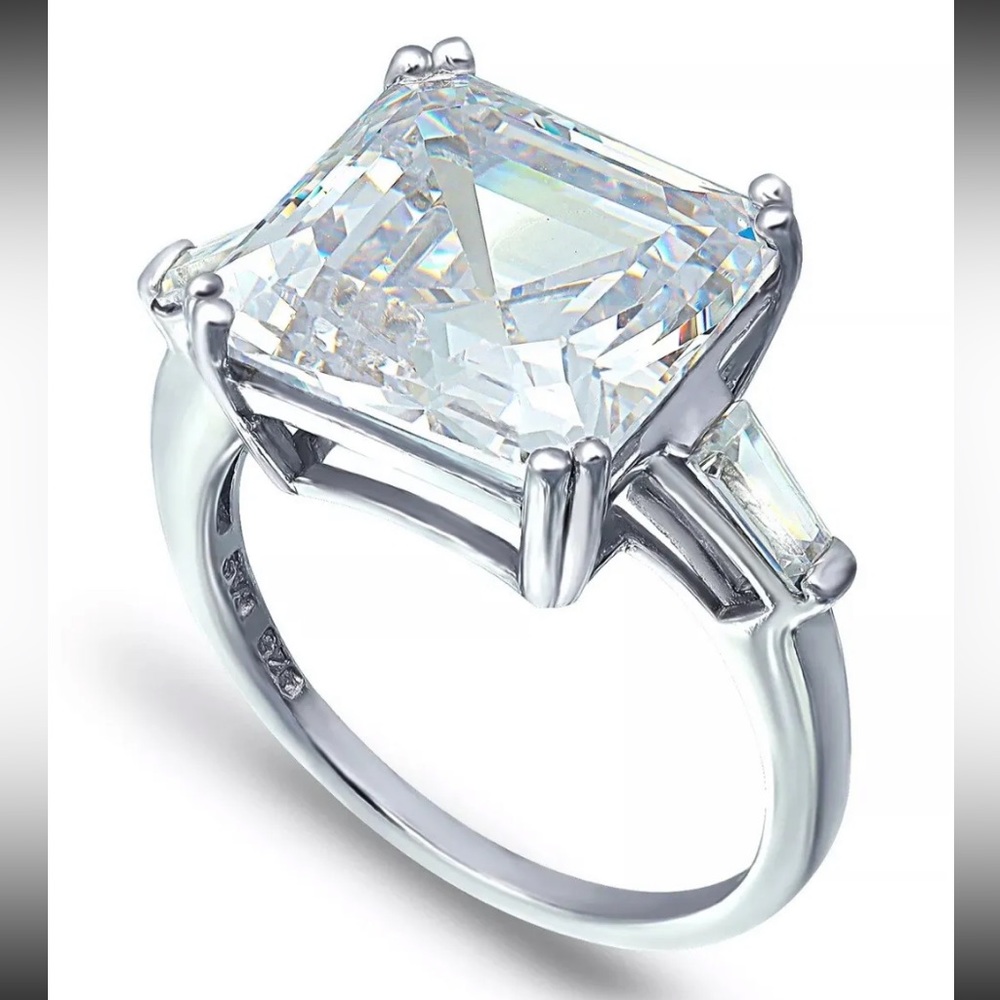 Cubic Zirconia Asscher Cut Center Stone Ring in Silver Plated Size 5